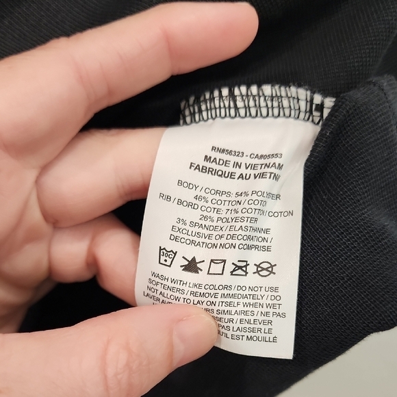 Nike Black Crew Neck Sweatshirt with Sleeve Text - Picture 3 of 7